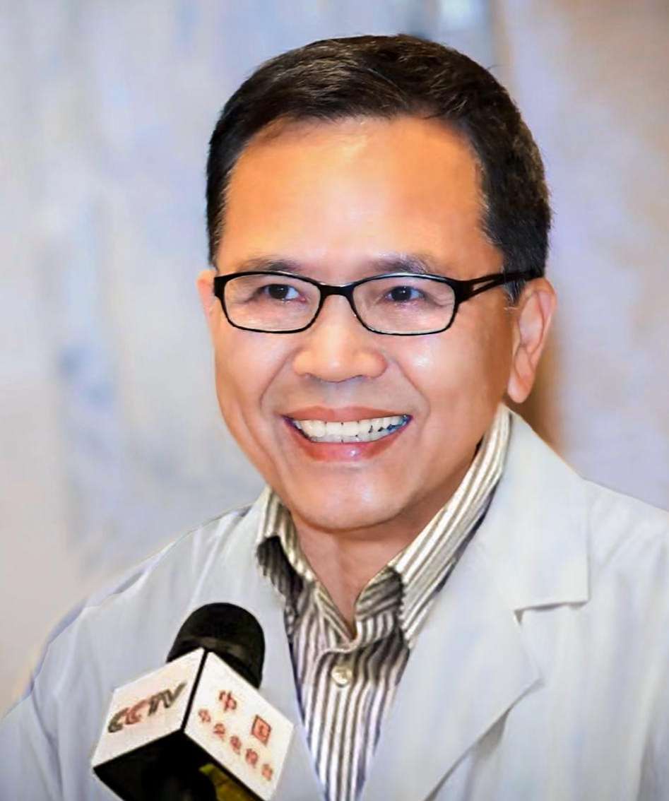 方博商务照 (2).jpg